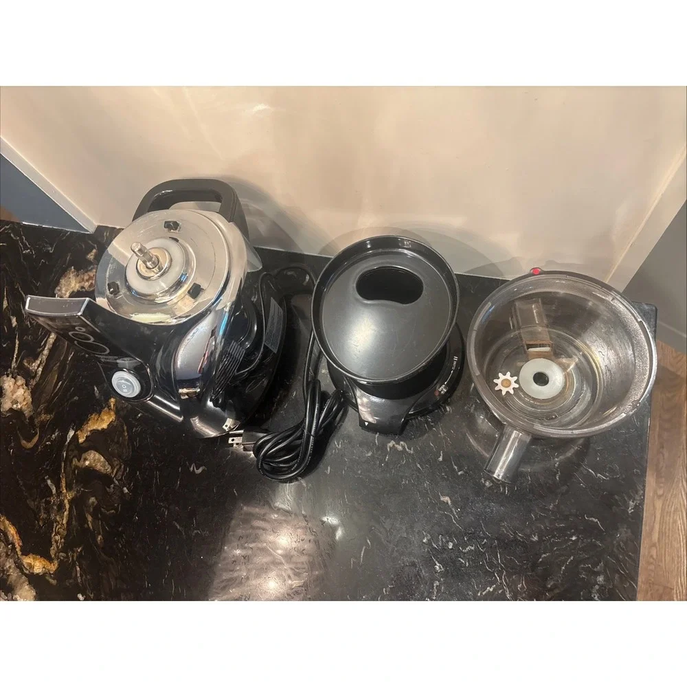 Kuvings silent juicer UL-100